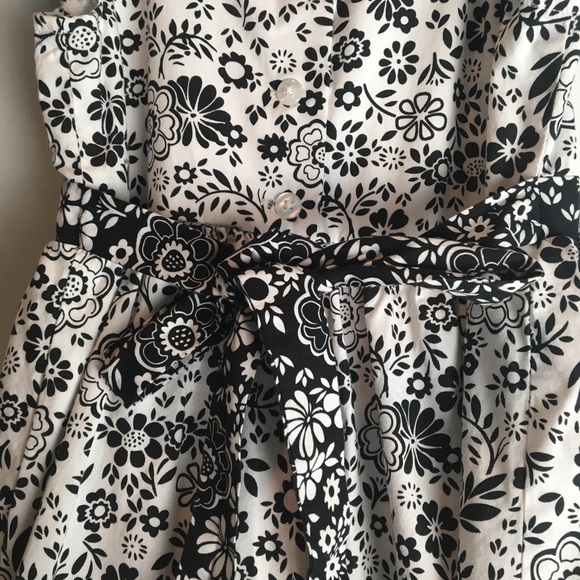 Jona Michelle Dress Girls Size 6 Black & White Capped Sleeve Floral Print Church - Picture 8 of 9